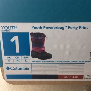 Youth Powderbug FortyPrint Columbia Boots size 1